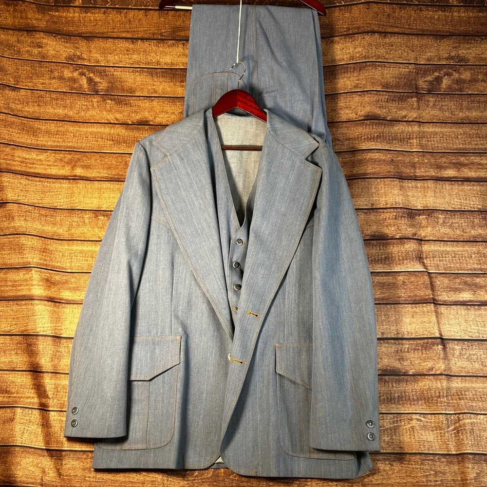 Vintage 1970s Sheplers Mens 48R Western 3 Piece Suit Blue Denim Contrast Stitch